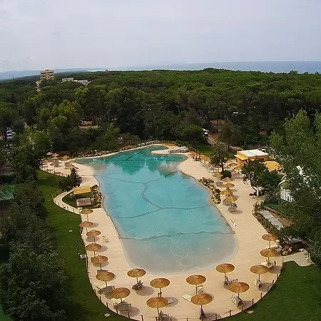 Πάρκο διακοπών Le Esperidi Ecoresort 2*