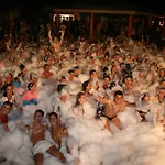 Le Esperidi Ecoresort פארק נופש