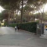 Le Esperidi Ecoresort פארק נופש 2*