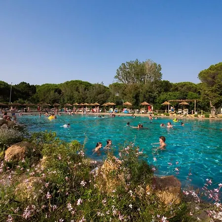 Le Esperidi Ecoresort Semesterpark 2*