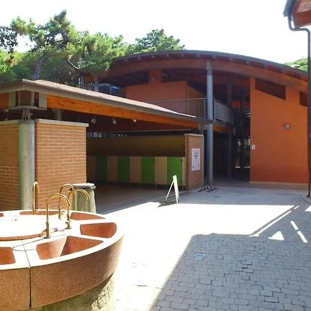 Le Esperidi Ecoresort Semesterpark 2*
